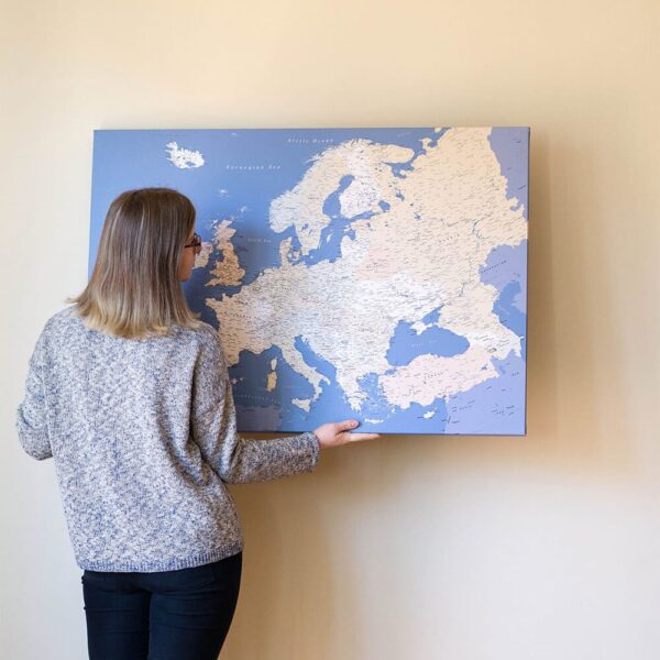 Carte de l’Europe a epingles Bleu Détaillé