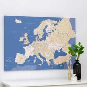 carte de l europe avec epingles bleu detaille