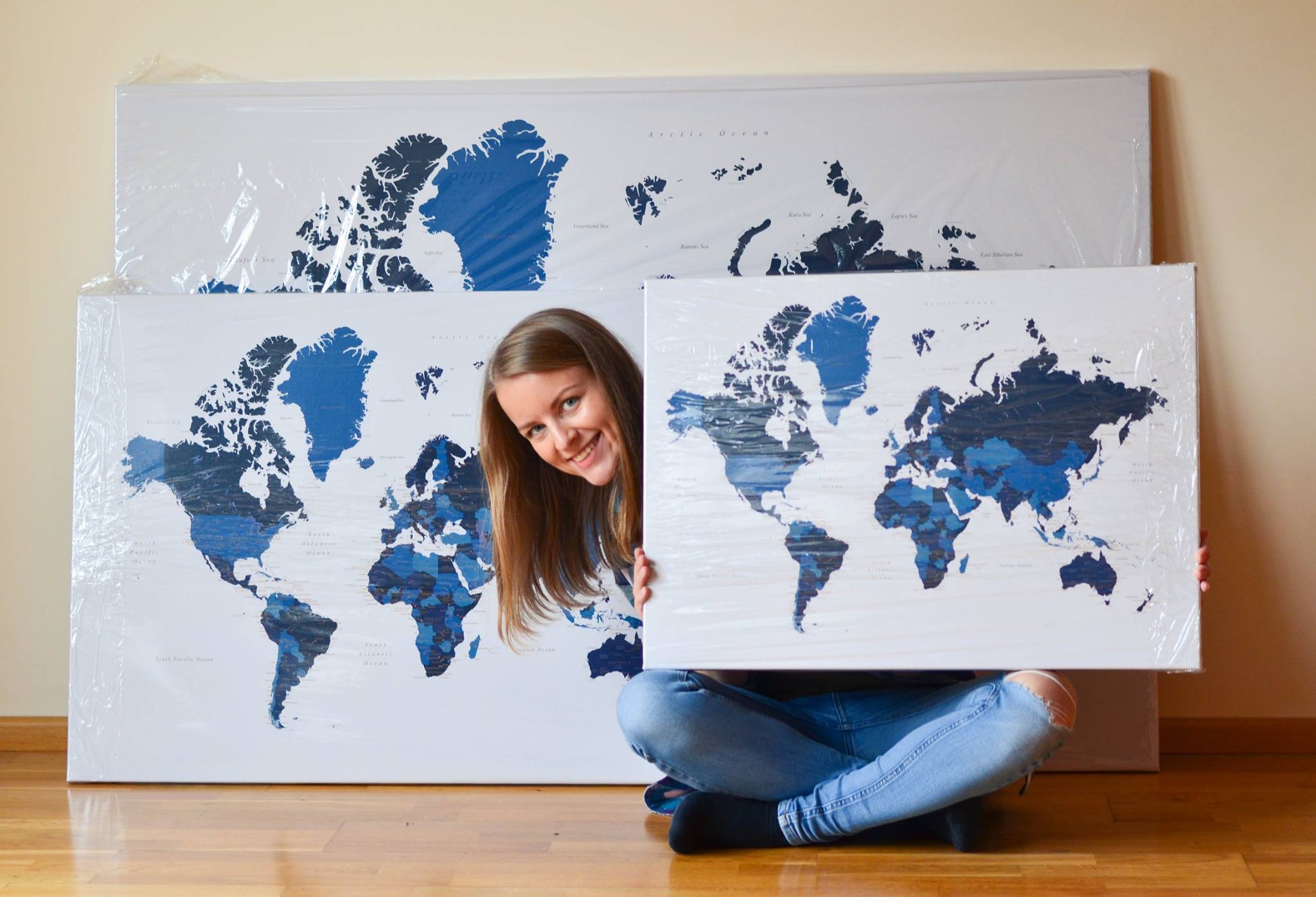 navy blue world map sizes from largest to smallest