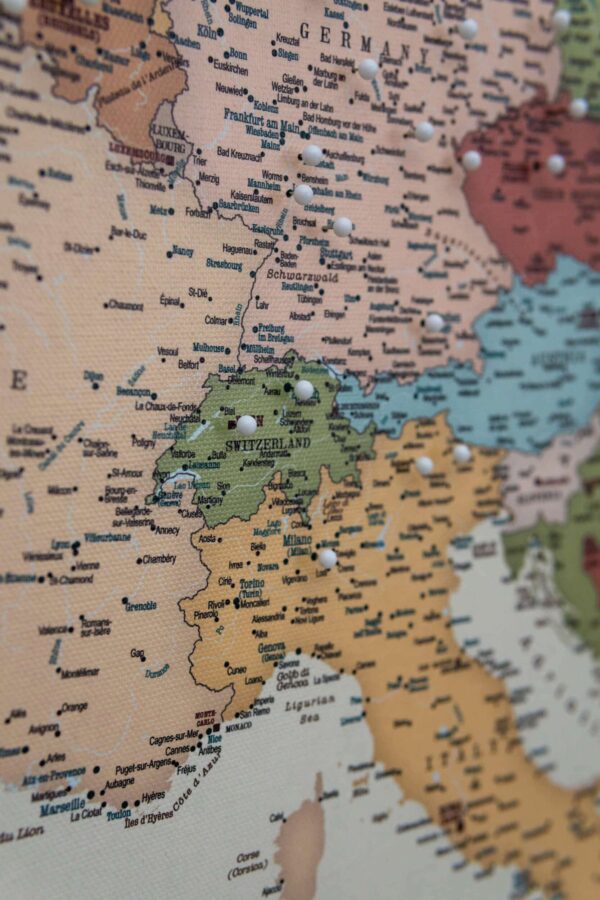 de l’Europe carte avec epingles Colorée Détaillé